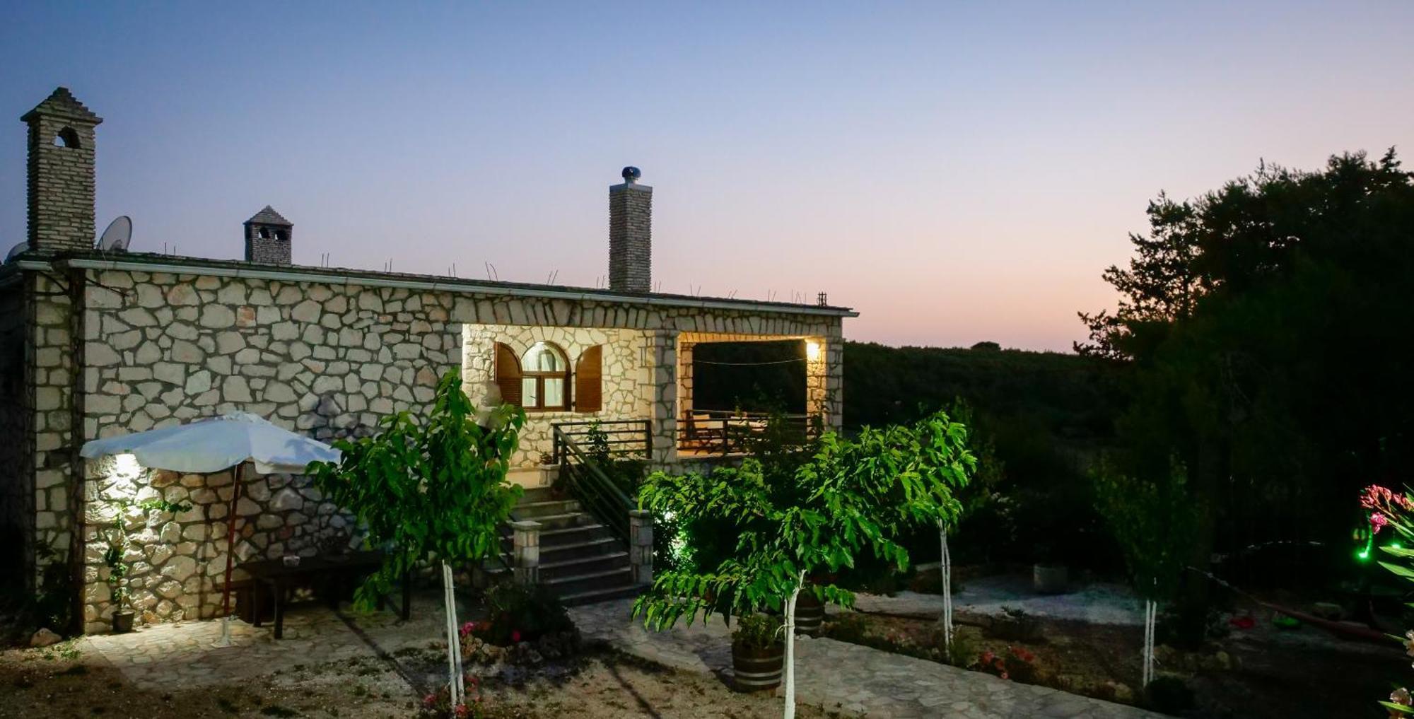 Fterini Apartments Sterna & Alletri Agios Leon Экстерьер фото