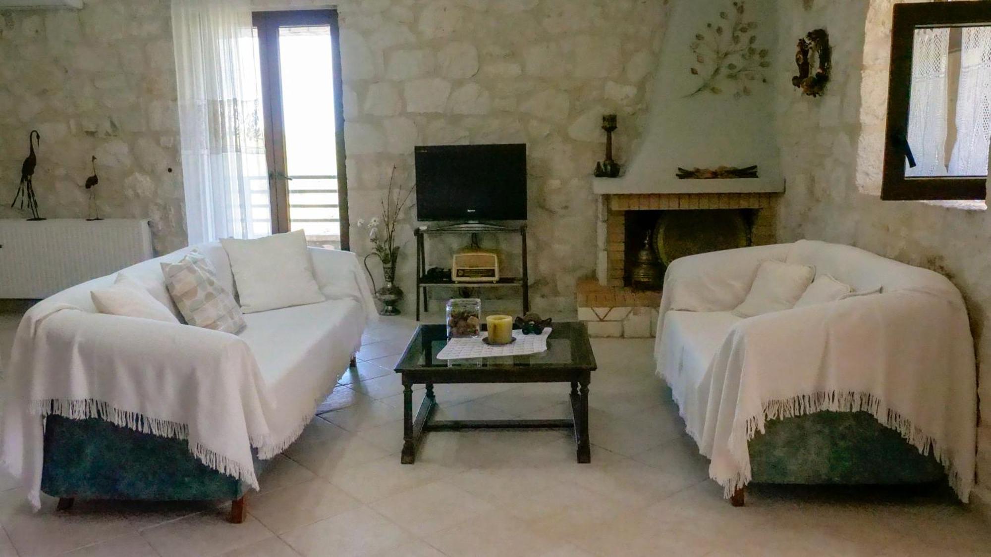 Fterini Apartments Sterna & Alletri Agios Leon Экстерьер фото