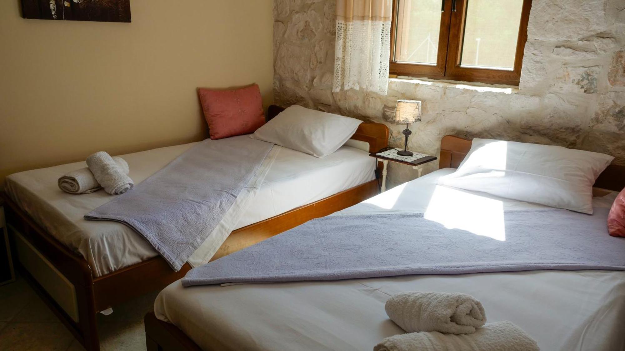 Fterini Apartments Sterna & Alletri Agios Leon Экстерьер фото
